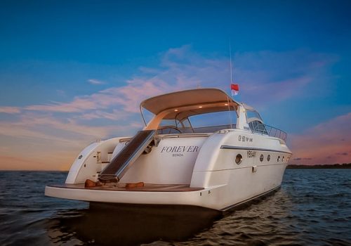 Forever-yacht-cruise-photo1